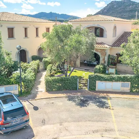 度假居 Lu Impostu 圣特奥多罗