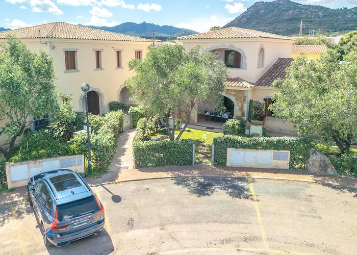 度假居 Lu Impostu 圣特奥多罗